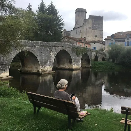 Au Pied Du Chateau Bourdeilles Esterno foto