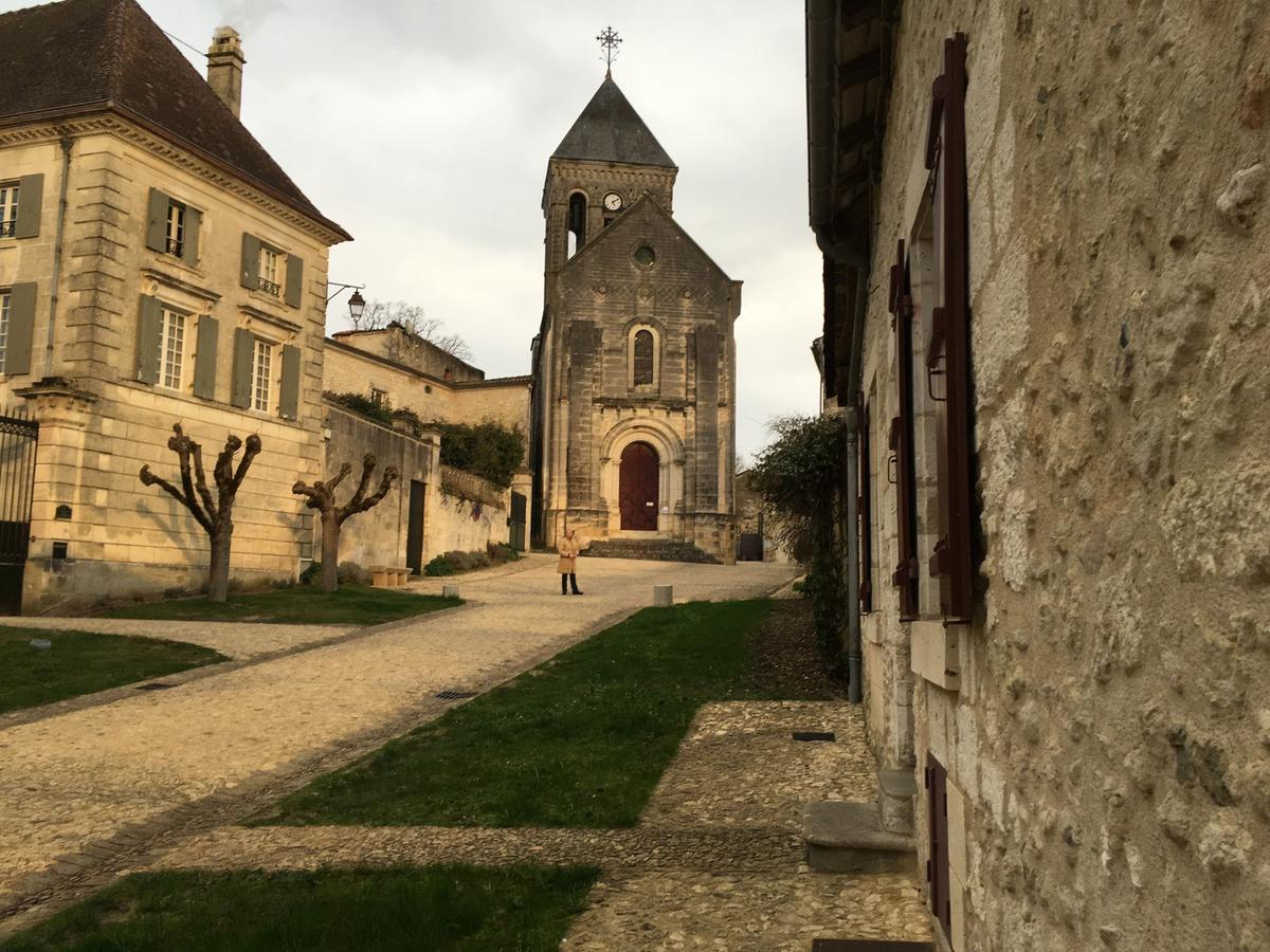Au Pied Du Chateau * Bourdeilles