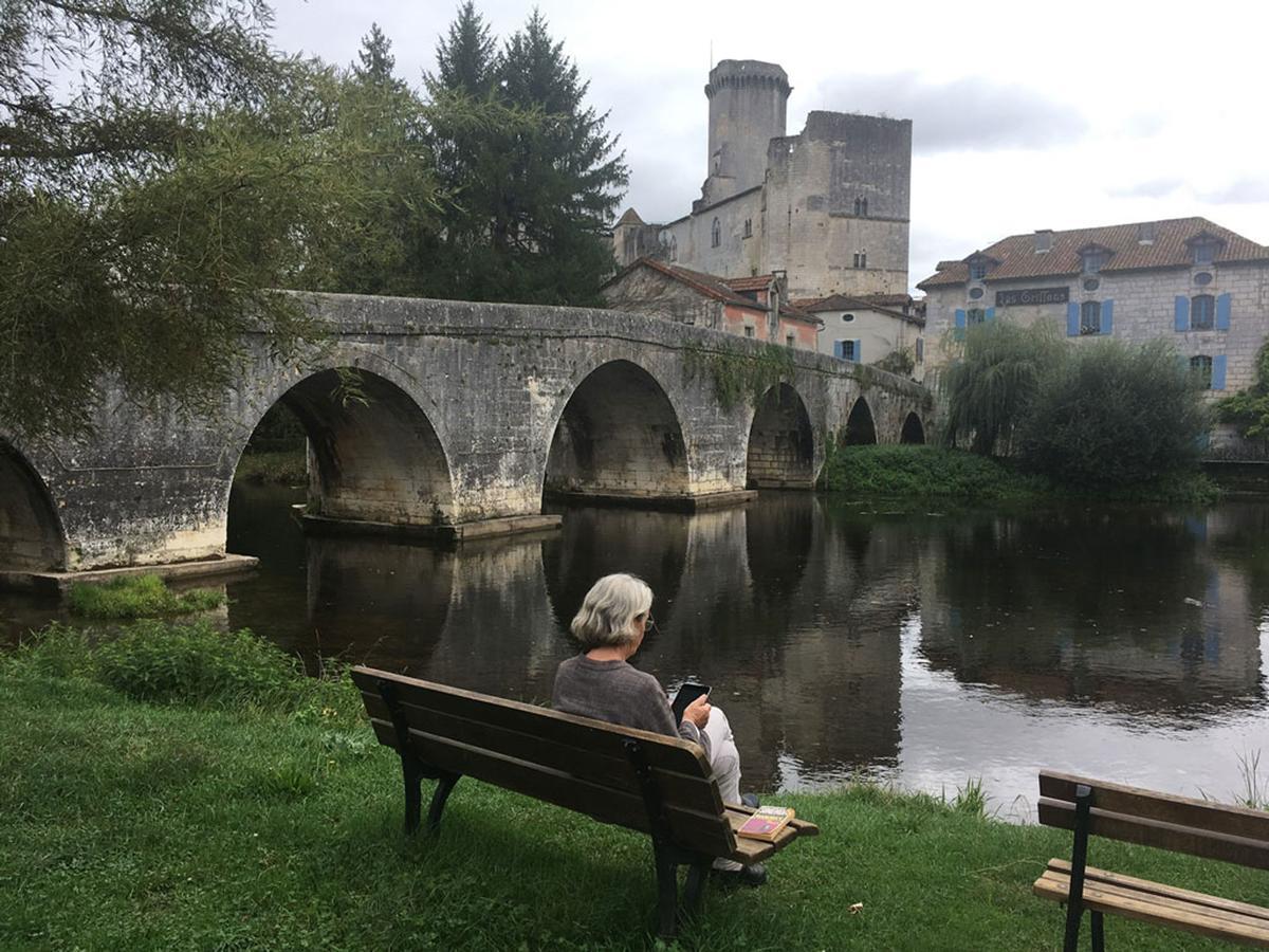Au Pied Du Chateau * Bourdeilles